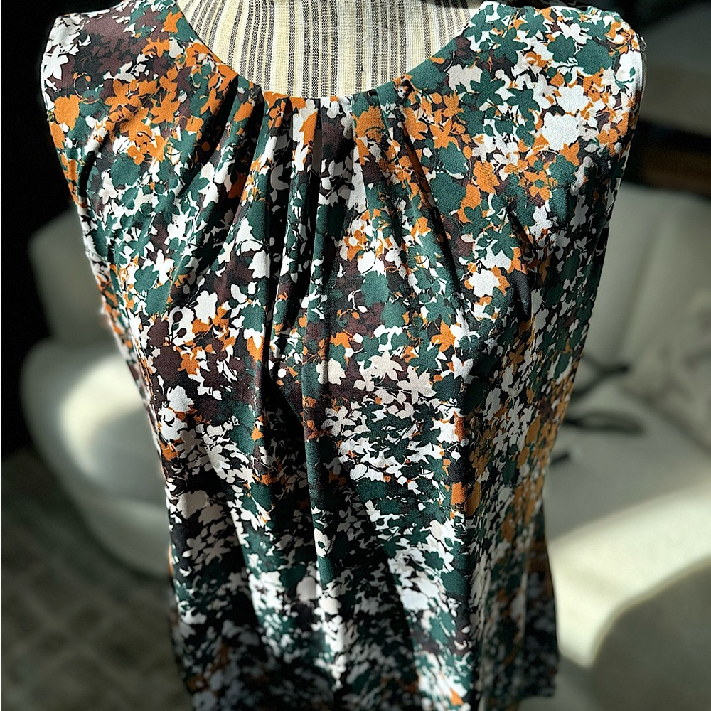 Calvin Klein Sleeveless Top Pleated Neck Button Closure Tiny Print Earth Tones